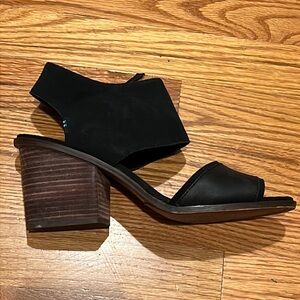 Toms Majorca open toe block heels